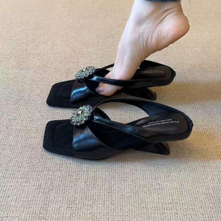 复古港风绿色水钻凉拖女方头粗跟一字拖夏季外穿百搭防滑拖鞋子女
