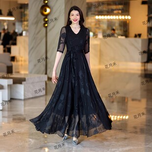 2025年春秋冬黑色连衣裙收腰显瘦长裙妈妈款短款小个子款沙滩裙子