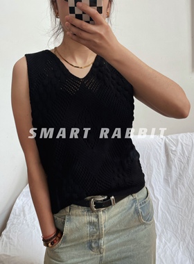 Smart Rabbit 23S/S|神秘嘉宾|黑色时尚无袖镂空针织V领套头衫