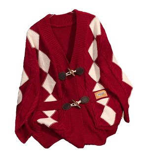 2025年秋冬新款复古牛角扣毛衣外套女洋气显瘦宽松针织开衫上衣潮