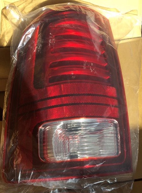 适用于公羊皮卡RAM1500后尾灯 后刹车灯 左右尾灯总成LED尾灯总成