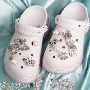 白鹿同款金属鞋花适配crocs洞洞鞋云朵时尚蝴蝶鞋扣泡芙鞋饰鲸鱼