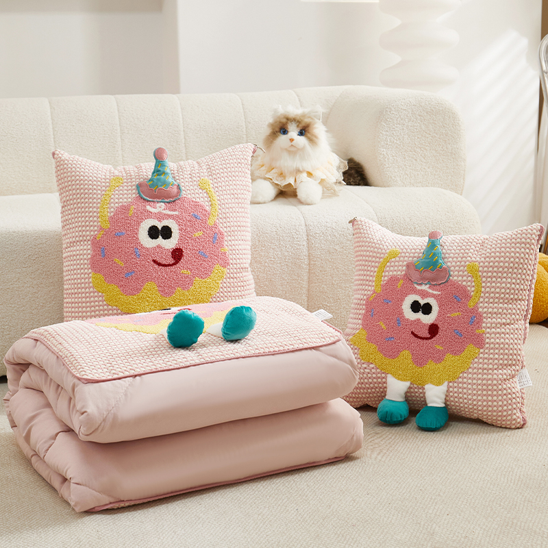 可爱卡通抱枕被子两用可折叠车载靠垫办公室午睡毯子枕头被二合一