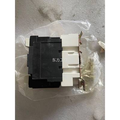 议价正触泰交流接C器，JX2—80811，30V