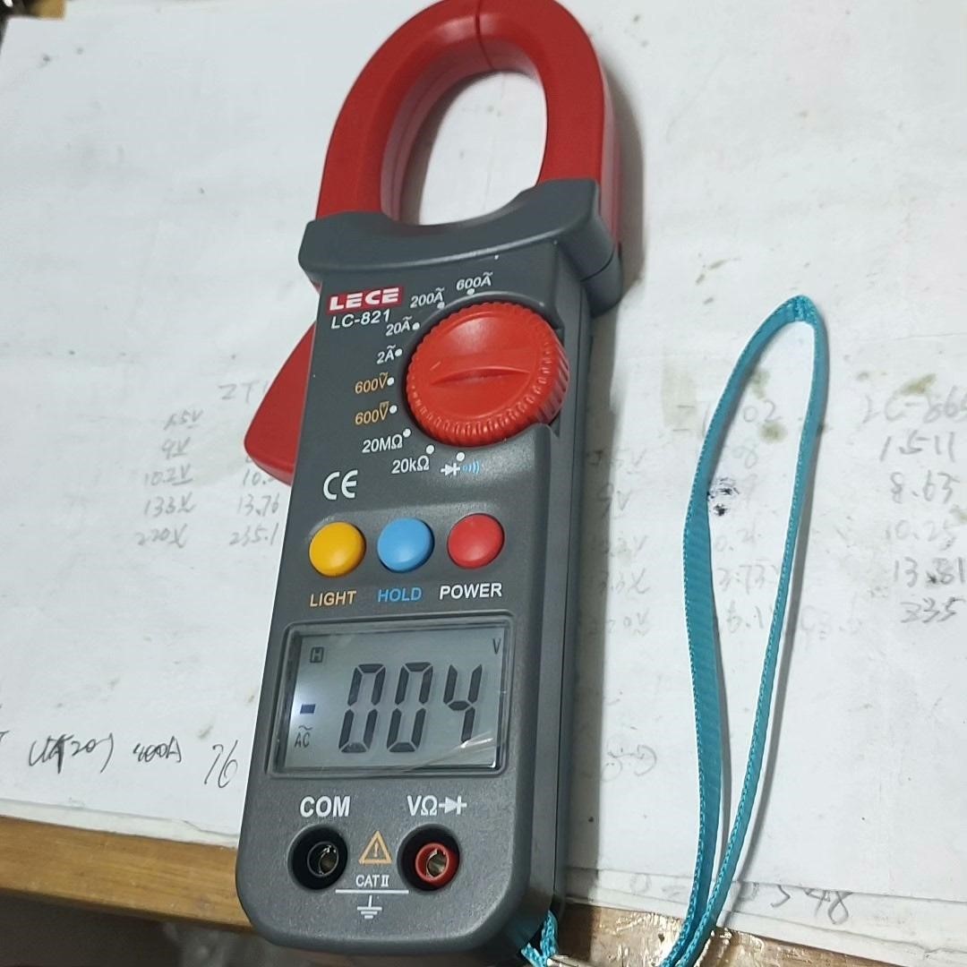 出几乎全新的LECE乐测LC-821   600A~钳形表一