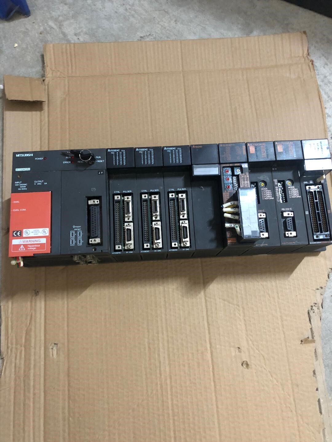 拆二手机件三菱PLC