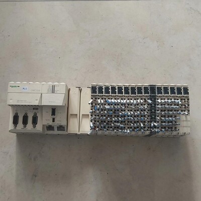 拆机施耐德PLC一套LMC058LF424有需要联系模块型号