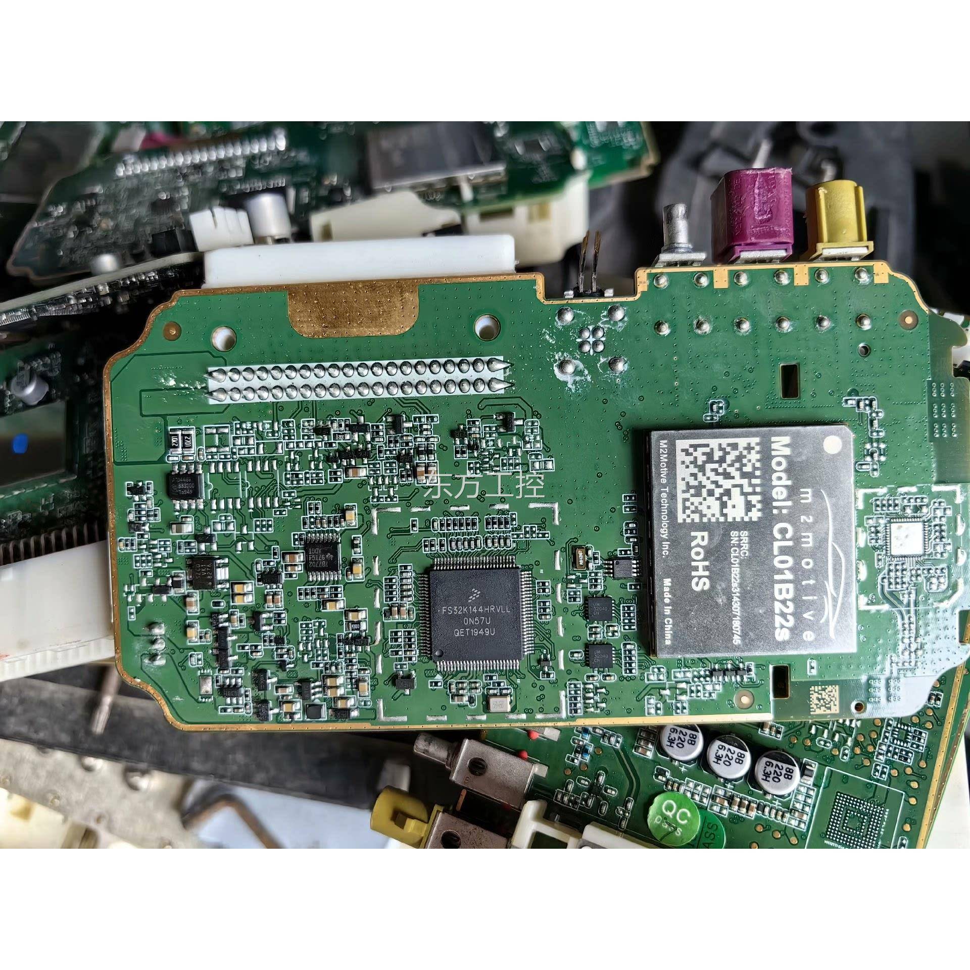 议价一色汽车通信模块(板载CL01B22s、FS32K144HR