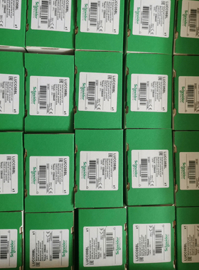 施耐德控制单元   LUCC05BL，图片就是实物，全新原装未拆箱。