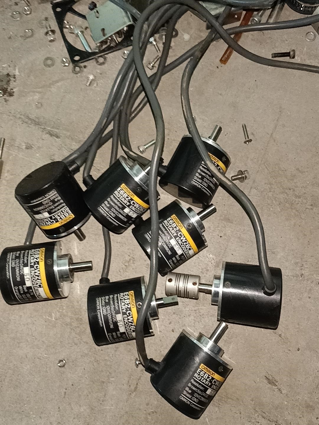 欧姆龙旋转编码器，E6B2-CWZ6C，还有八个，拆机下来的