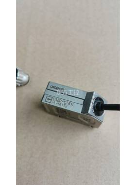 议价E3ZR-T61欧姆龙光电传C感器RE3Z1-CT8-！M1