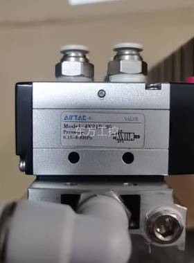 议价原装亚德客A2IRTAC电阀4N210-/084V（磁9个排