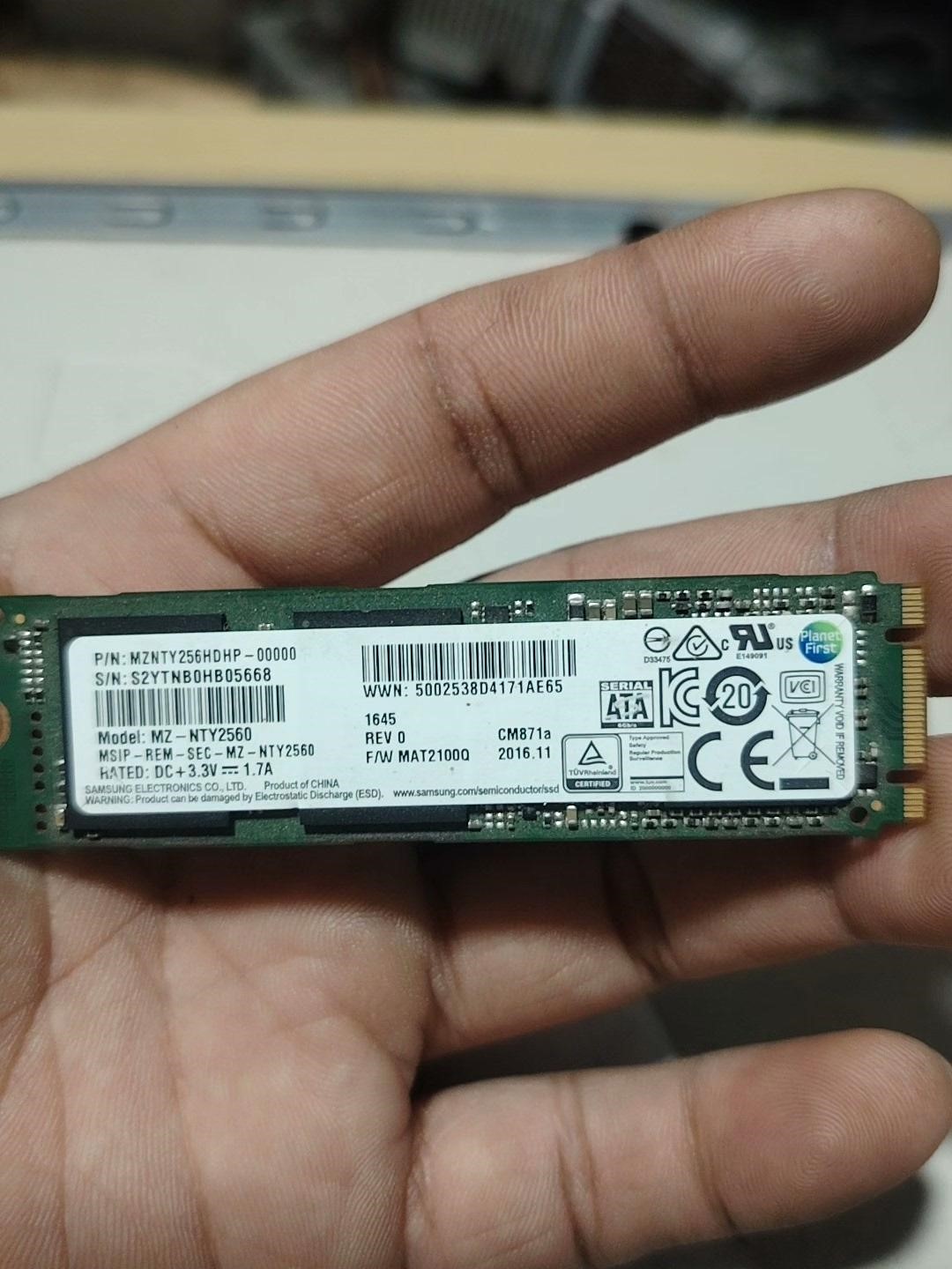 原装三星SSD M2固态硬盘  MZ-NTY2560，256