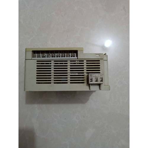 议价二手 艾默生EC1系4列0PLCEC10A- 110BRA 实物图