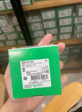 施耐德原装正品质保一年XESD1191