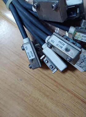 BX11F双头，DC24V,7条如图，清仓出来的，用的上的带