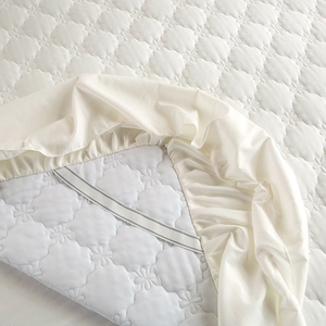 新款纯色夹棉床罩床裙款单件简约防尘罩加厚床套席梦思防滑保护套