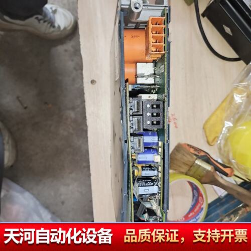 驱动器LXM32AD18M2 是，，