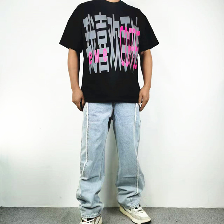 水洗毛边直筒微喇宽松休闲牛仔裤