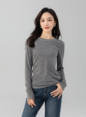 Eworld2025秋季新款 休闲圆领T恤女修身长袖打底衫X65549