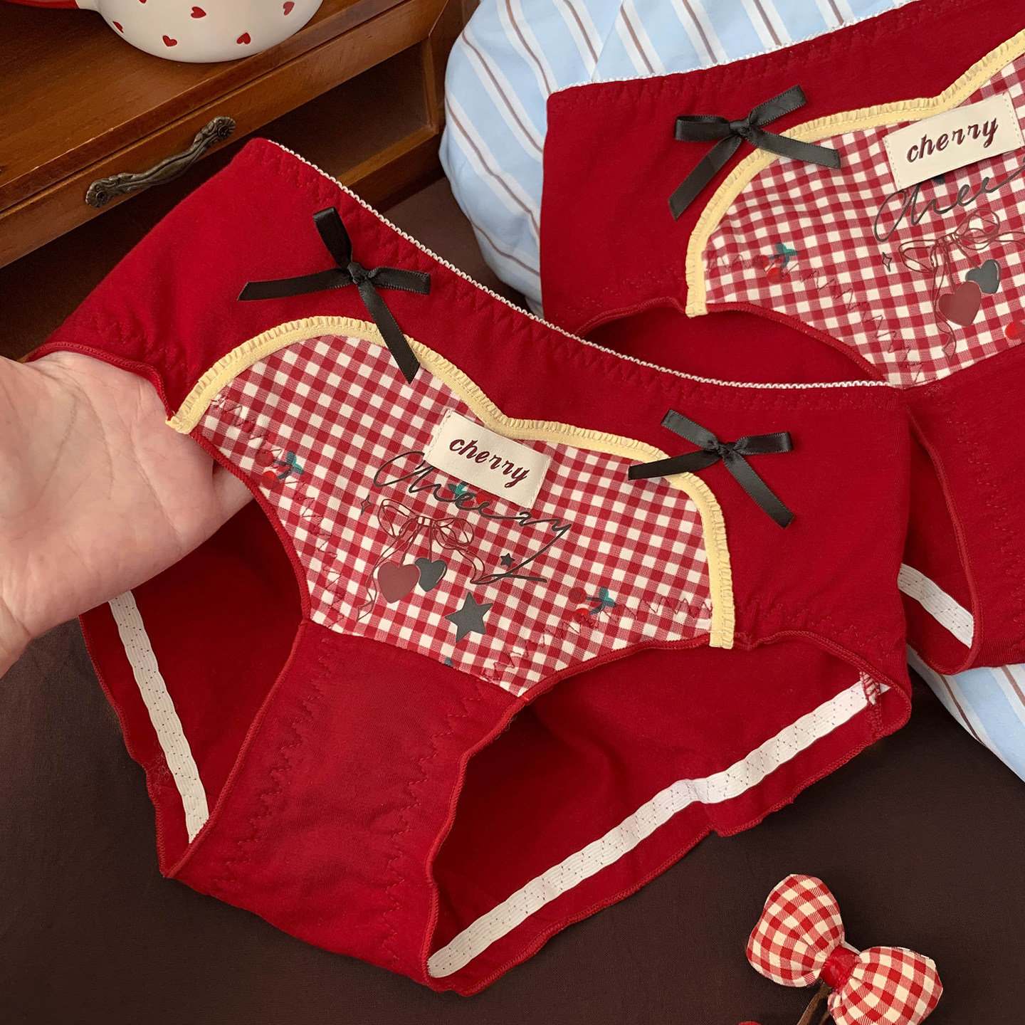 复古甜心~女生纯棉红色本命年内裤2026新款中腰三角裤透气亲肤款,女士内衣/男士内衣/家居服,女三角裤,淘宝优惠券,粉丝福利购,淘宝优惠卷