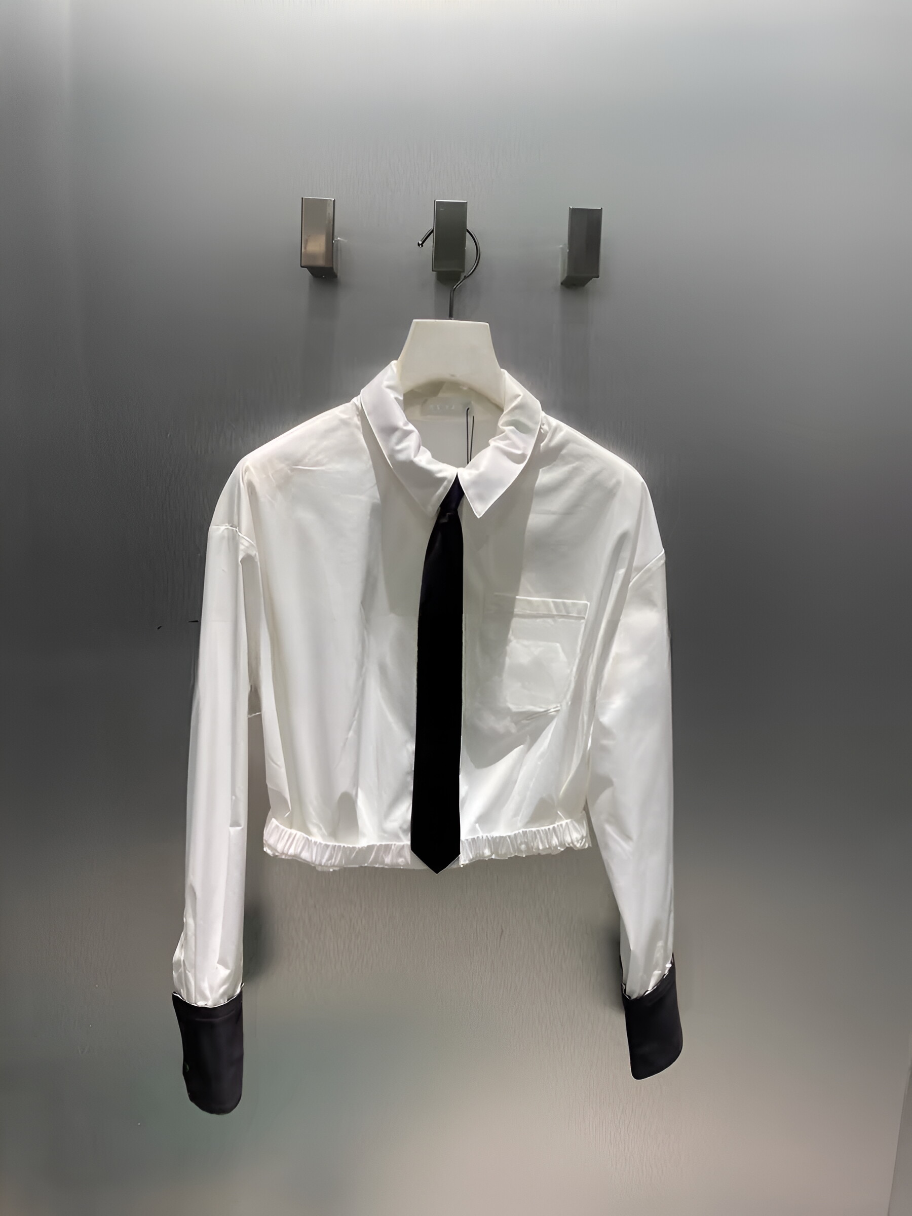 商场正品2024秋季都市领带时装感撞色衬衫RM70901024-