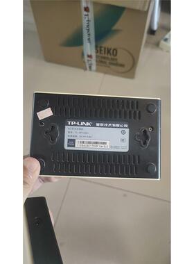 TP-LINK-型号TL-SF1008+