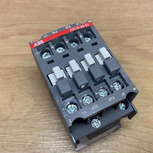 全新接触器AX18-30-01 三开一闭28A 660V AC24V原装*现货*
