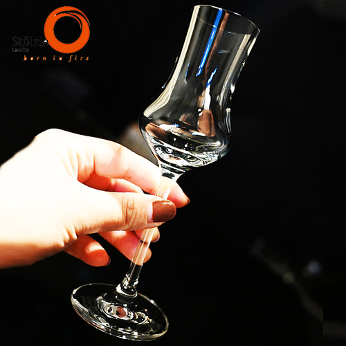 酒杯一体成型激光冷切技术