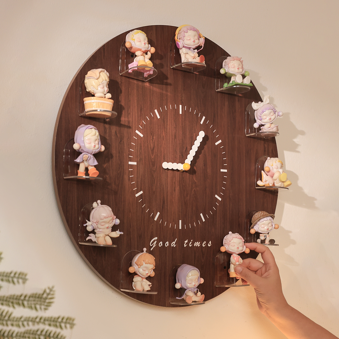 手办潮玩时钟复古桌面高级感摆钟