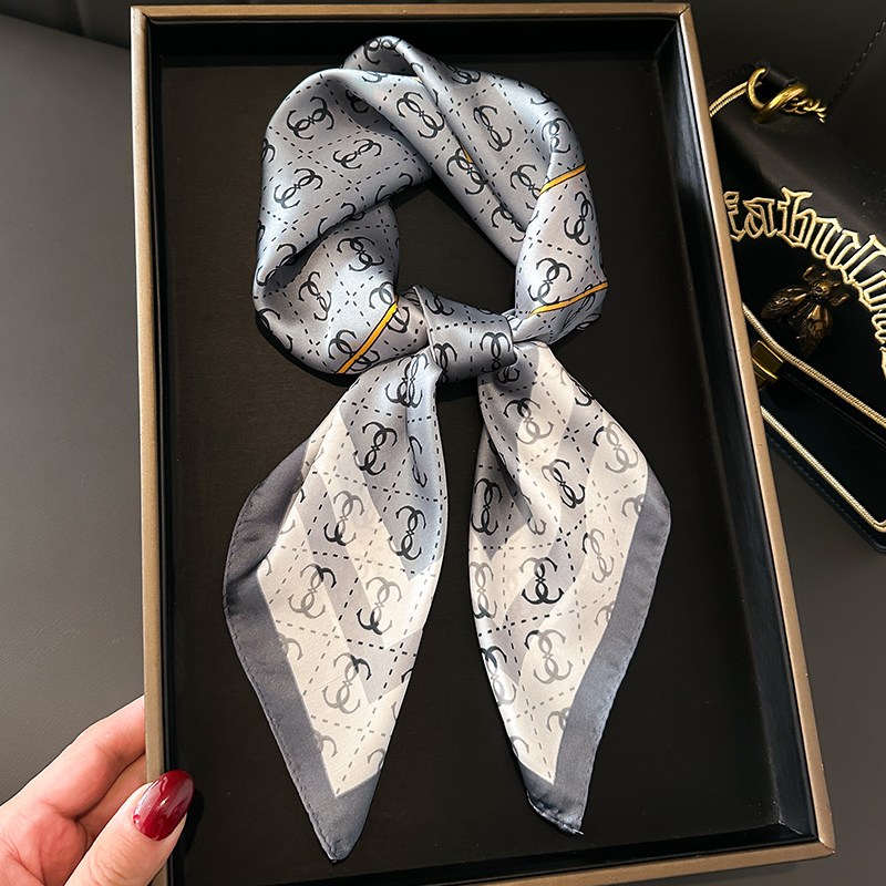 小方巾丝巾女春秋夏季搭配衬衫护颈饰围脖子职业装空姐薄纱巾围巾