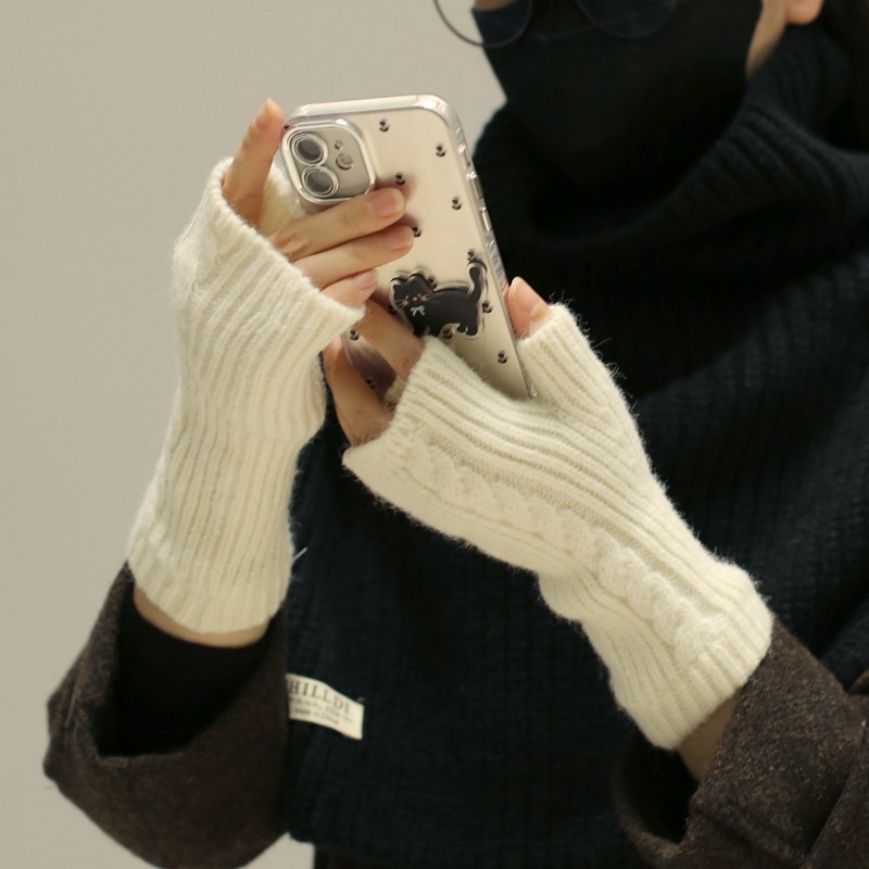 软糯不扎 秋冬毛线半指手套女无缝一体针织保暖护腕半截写字办公