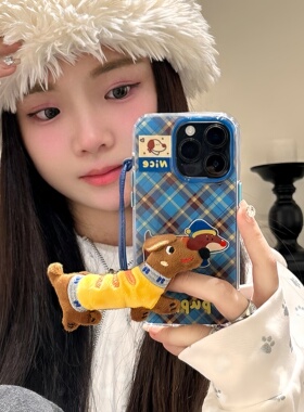 新款秋冬卡通菱形腊肠狗适用苹果16Promx可爱卡通iPhone15Pro公仔挂绳14全包保护套13防摔手机壳女