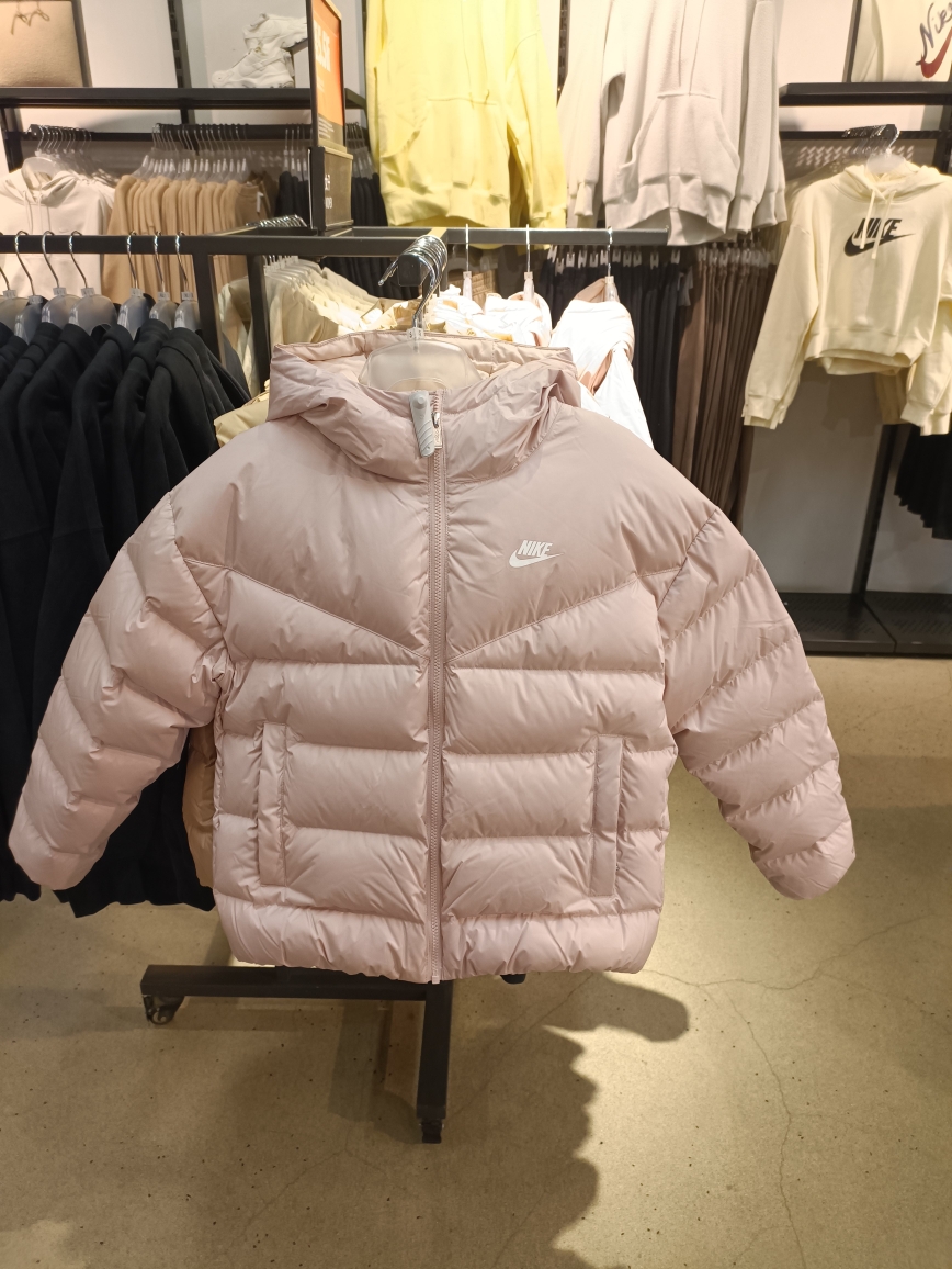 Nike耐克粉色连帽羽绒服2023春季新款女子短款运动服DQ5904-601