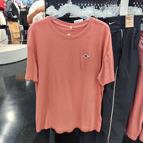 耐克女子夏季运动休闲圆领针织宽松透气短袖T恤DZ4685-638