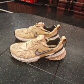 HF5724 红勾厚底舒适老爹鞋 FN6703 Run女复古运动鞋 Nike耐克V2K