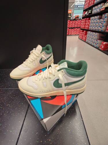Nike耐克男子运动鞋支撑抓地舒适耐穿皮面FZ2097-100