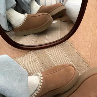 UGG桑坡村2026新款奶泡民族风冬羊皮毛一体羊毛厚底雪地靴女一脚