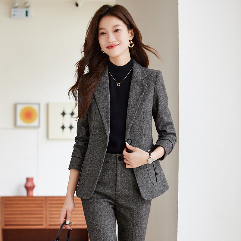 2025秋冬新款深灰色高级感西装套装女小个子气质休闲女士西服