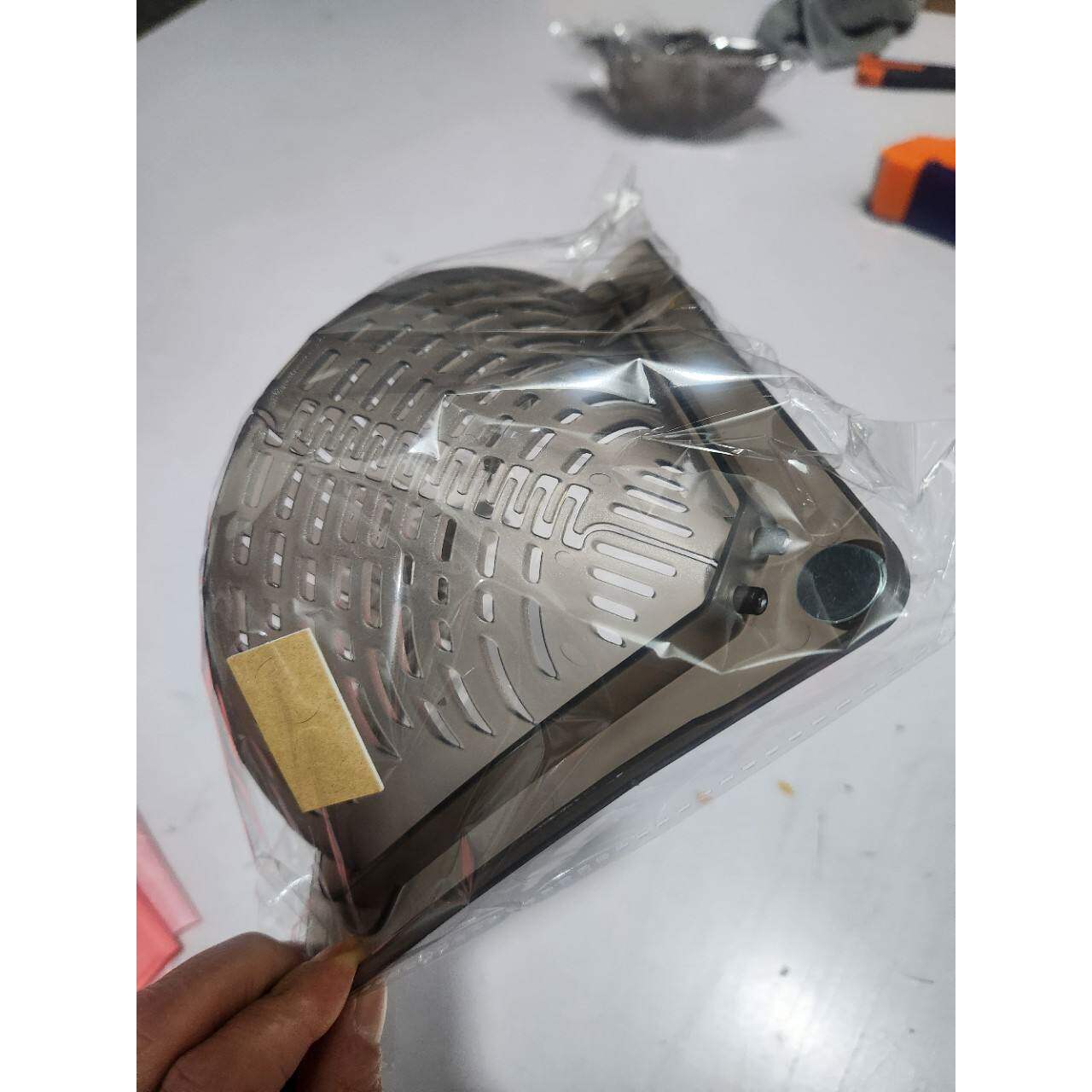 新款水槽磁吸式三角厨房清洁食物残渣剩菜收纳置物架沥水架过滤网