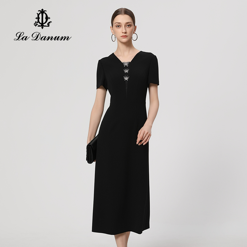 阿丹娜黑色醋纤混纺收腰连衣裙