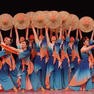 我 演出服飘逸中国风胶州秧歌表演服 祖国舞蹈服古典舞斗笠舞同款