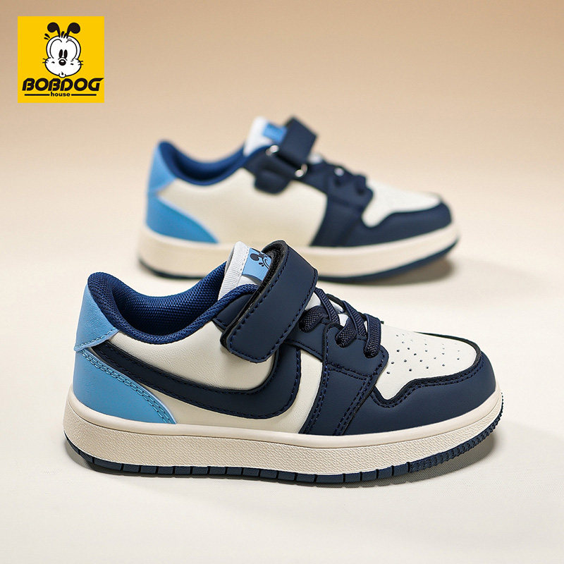 巴布豆童鞋男童板鞋2026春季新款皮面防滑鞋底儿童男孩休闲运动鞋