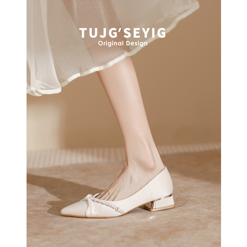 单鞋女仙女风珍珠粗跟女鞋