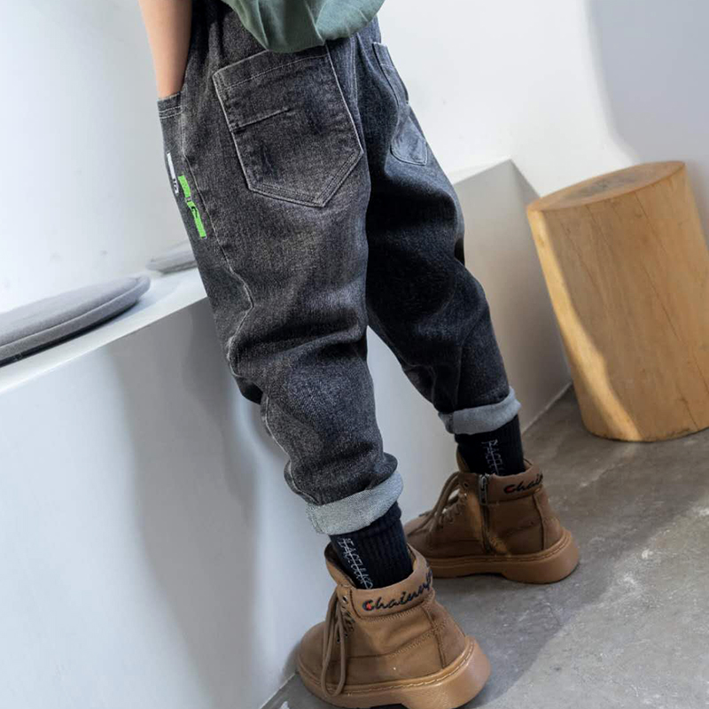 儿童装男童秋冬季裤子2022冬季新款男孩加绒加厚牛仔裤中大童冬款