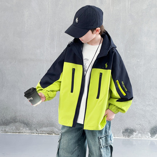 儿童装男童外套春秋款2026新款春季中大童男孩冲锋衣酷帅春装衣服