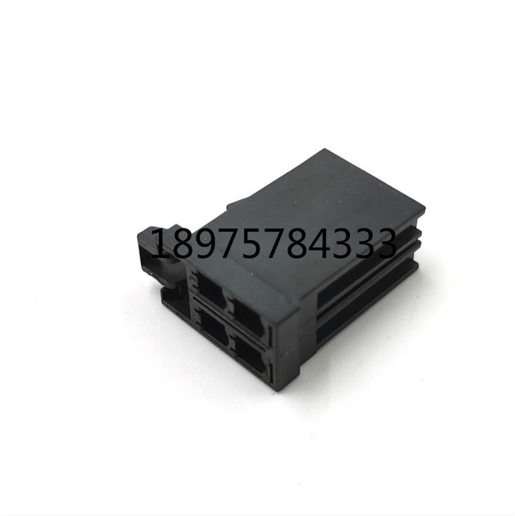 发那科FANUC bi SVM CZ7-1放大器主回路插头 L1L2L3 4孔电源插头