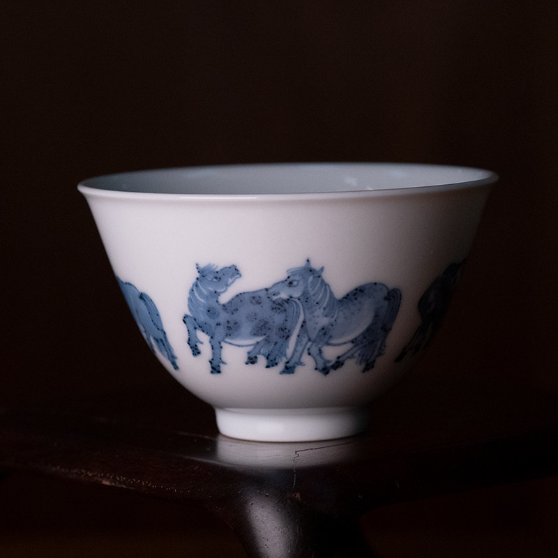 龙圣华苑景德镇谷雨山房手绘青花八骏图映雪杯名窑手工主人杯茶杯