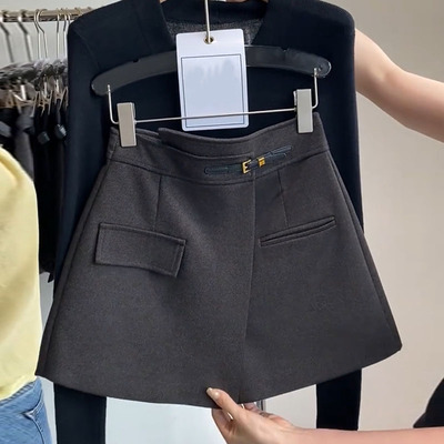 2025秋冬款毛呢不规则裙裤短裤