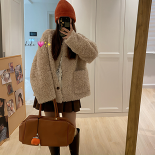 加厚毛茸茸皮草皮毛一体外套 新款 羊羔绒小个子秋冬韩版 外套女短款